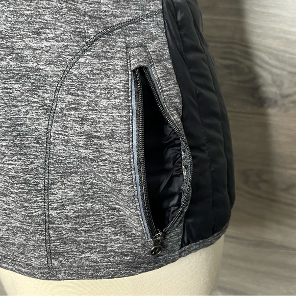 Lululemon Run: Turn Around Vest In Black / Gray size 6 - Picture 8 of 10